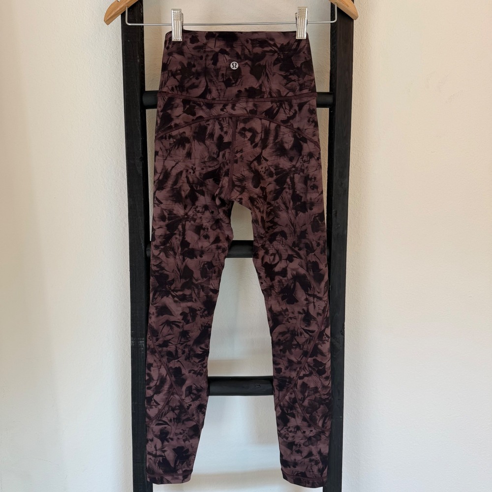 Lululemon In Movement Tight 25" Floral Print Leggings Womens Size 2